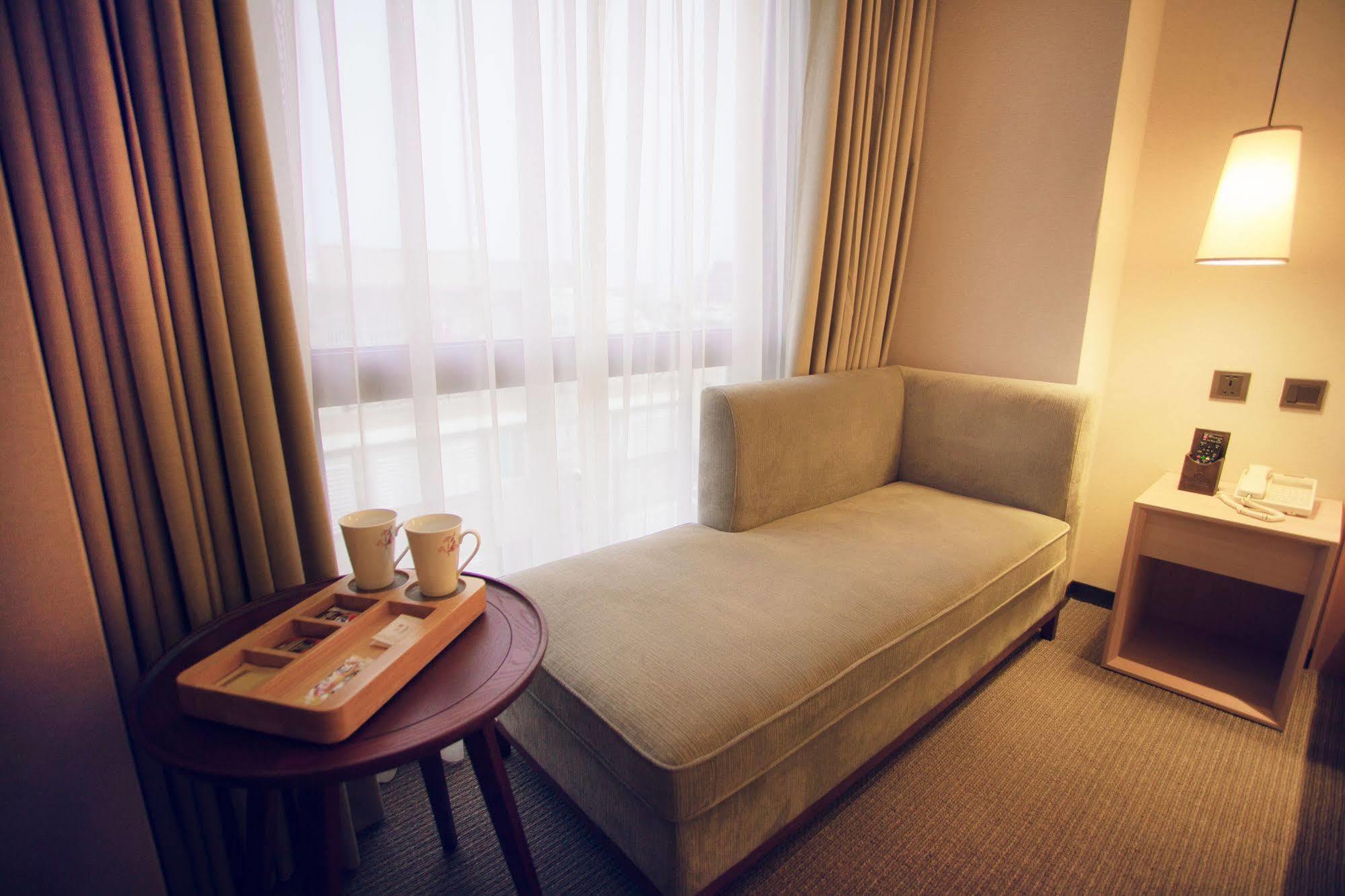 Inn By The Village T'ai-tung Extérieur photo
